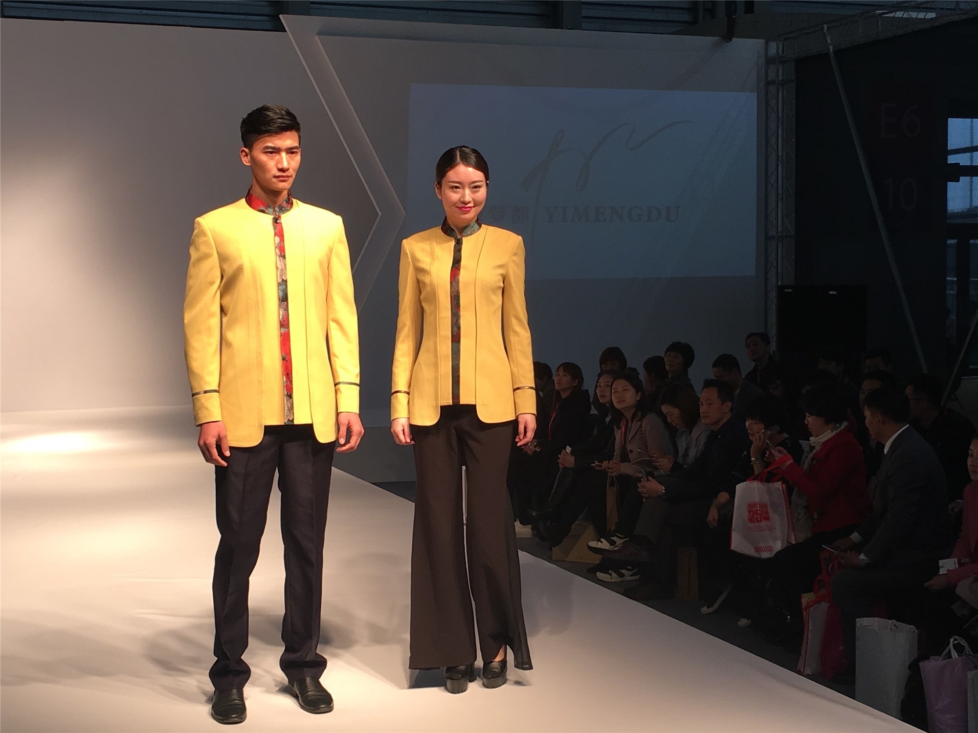 餐廳工作服會給餐廳帶來什么？