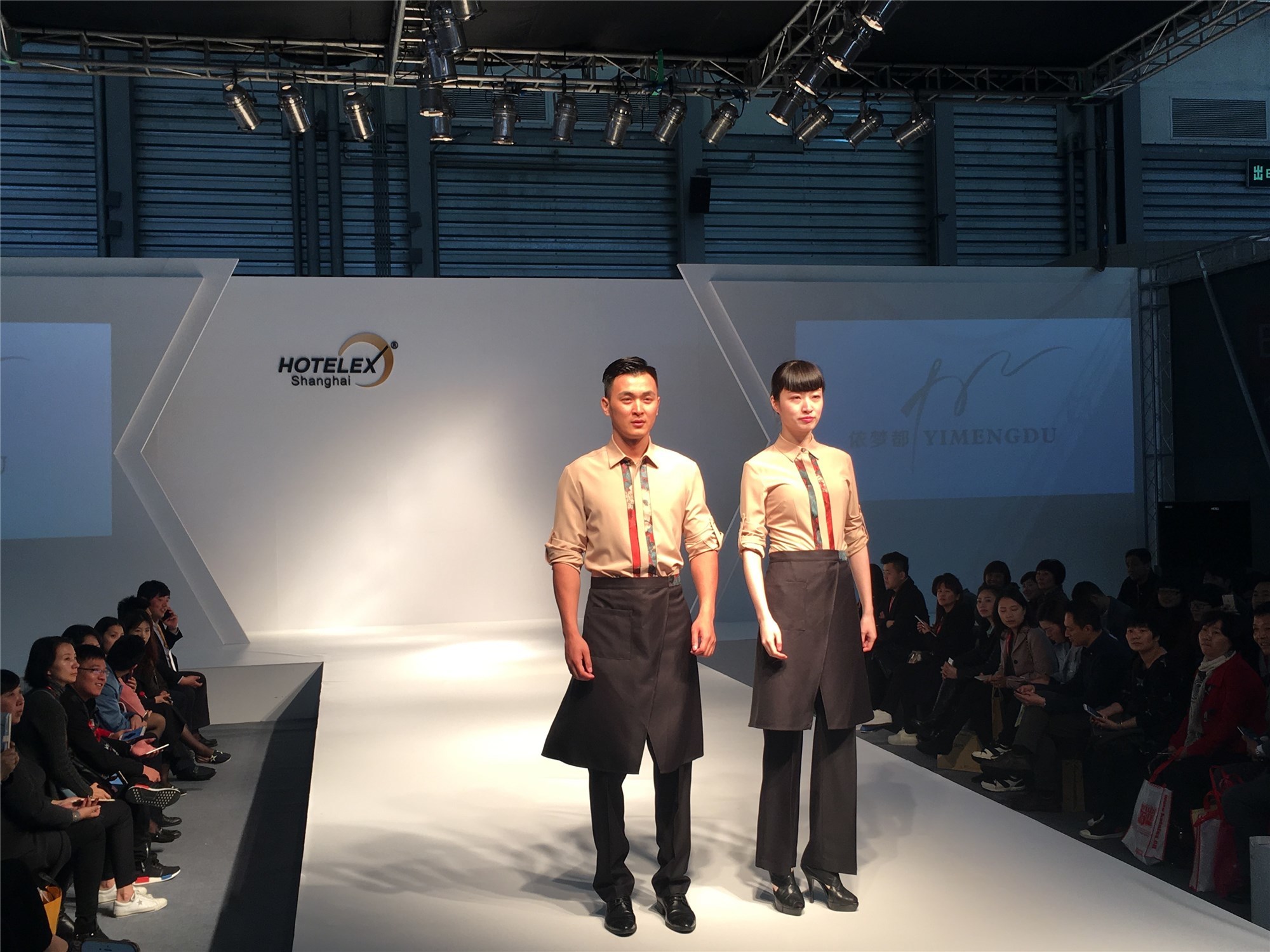 jWm8jb3D301hfFpv5E9V10Y3A3e752P7.jpg IMG_1004_副本.jpg